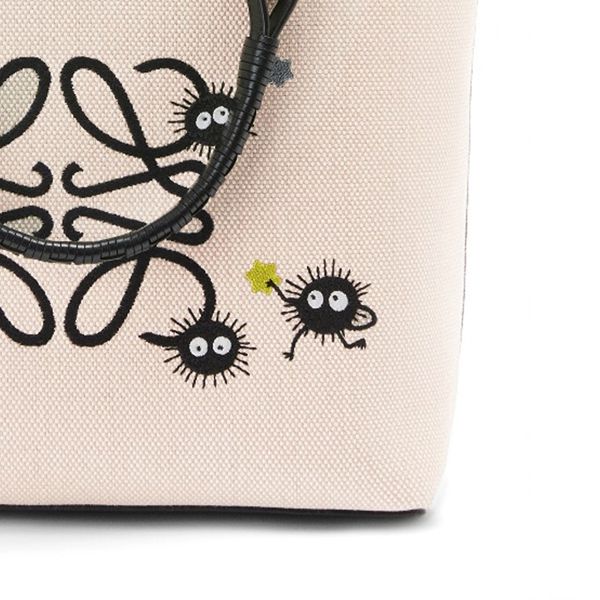 ロエベ×スタジオジブリ ススワタリ アナグラムトート 偽物 スモール (ジャカード&カーフ)A717S72X16